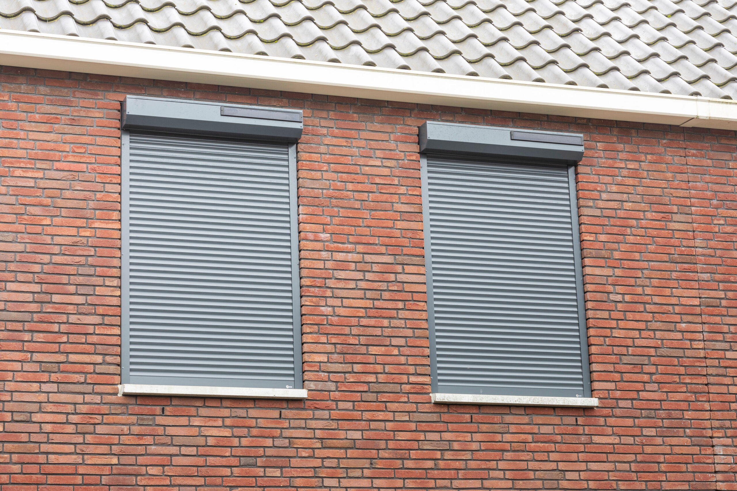 Solar rolluik gemonteerd door Exact Zonwering