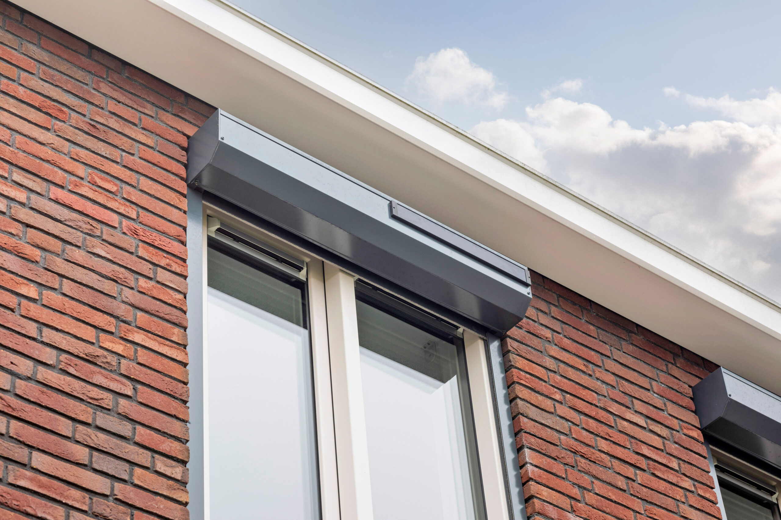 Solar rolluik op zonne-energie door Exact Zonwering